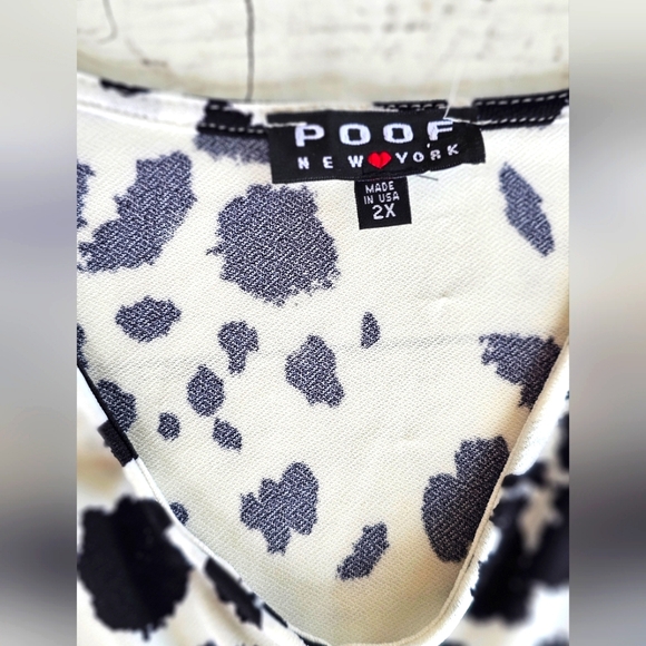 Poof New York Western Cow Print Black & White Stretchy Vneck Blouse Flowy - Picture 5 of 9